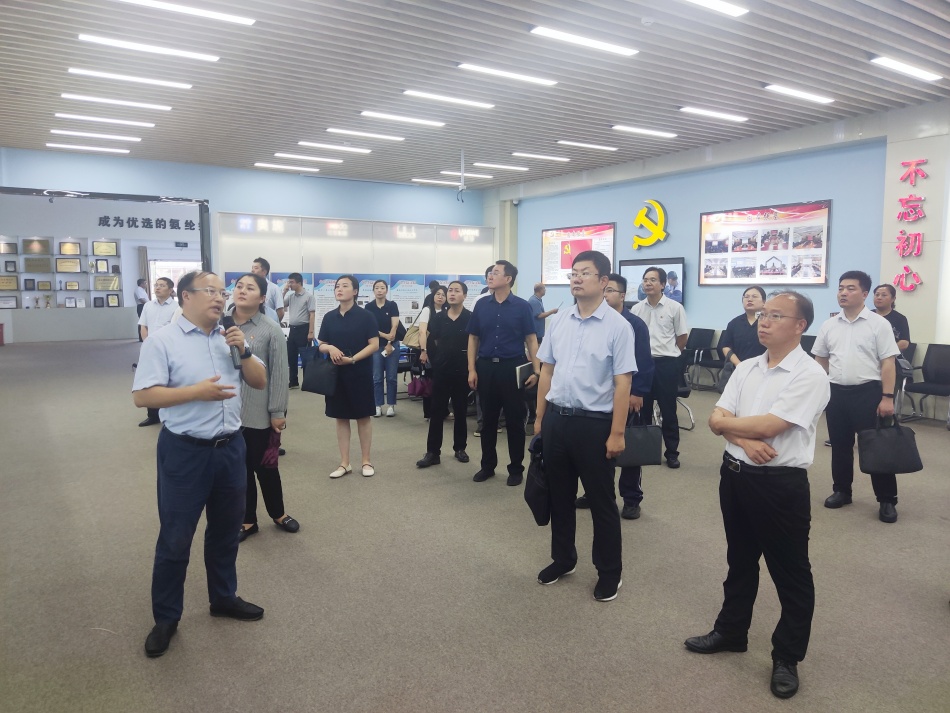 2024年7月17日，市國資委系統(tǒng)在公司開展“三組聯(lián)建”現(xiàn)場觀摩1（公司展廳）_副本
